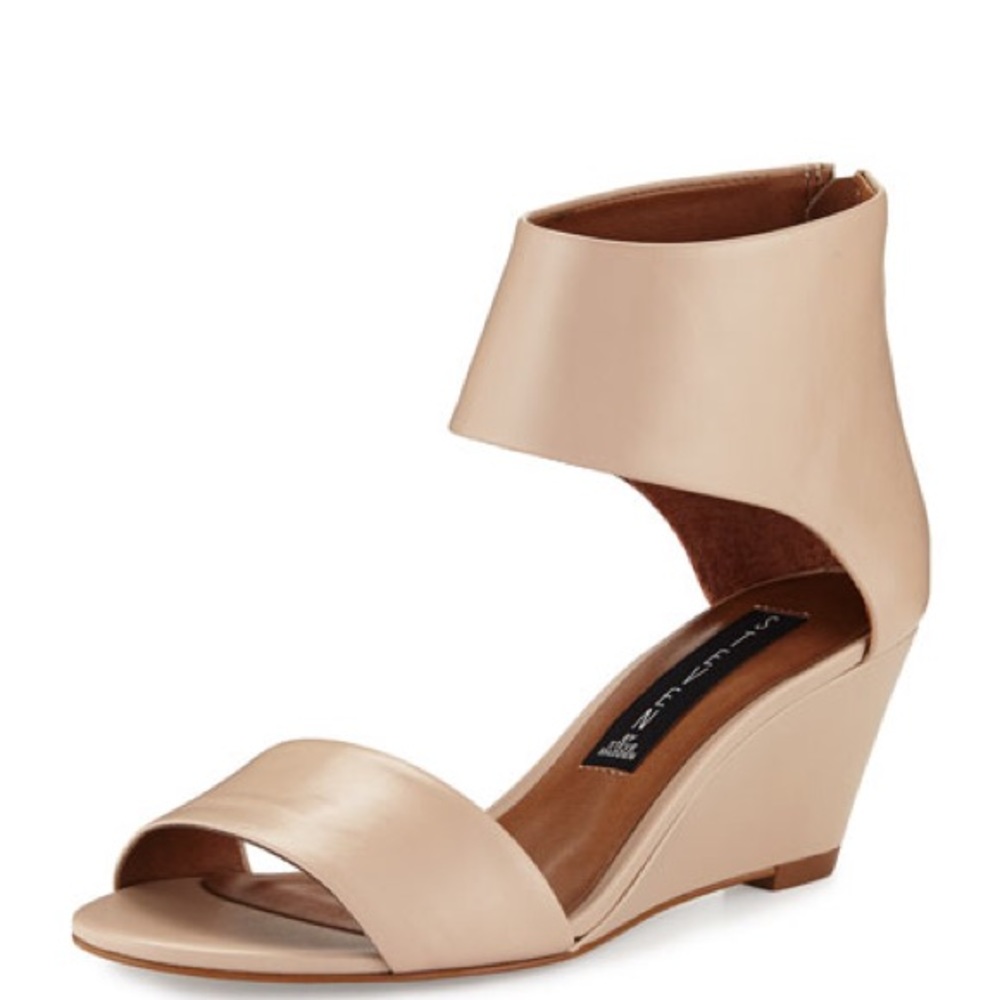 **SOLD** Steven by Steve Madden Laynna wedge in nude
